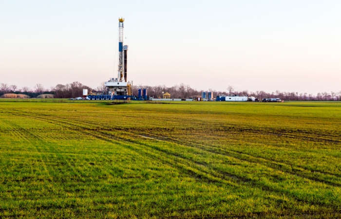  A fracking well near Shereport, Louisiana. Photo courtesy of Daniel Foster